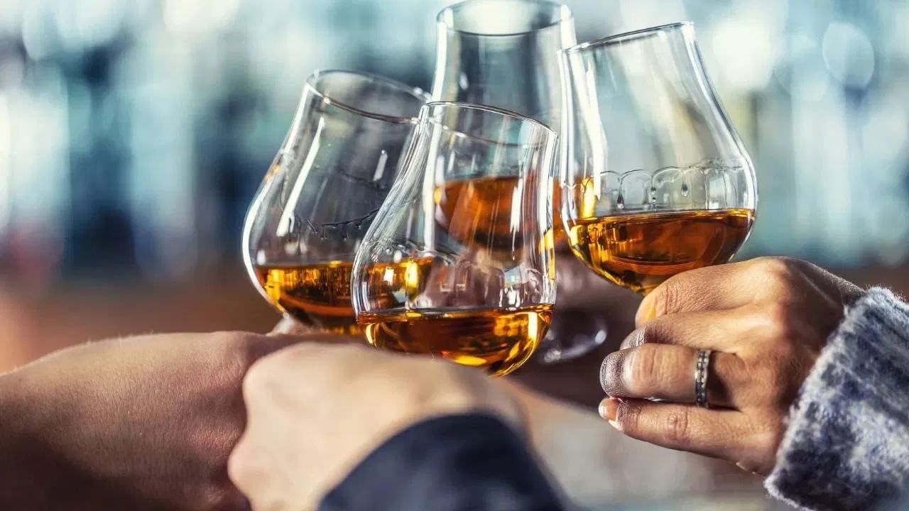 व्हिस्की पिण्यात भारत कितव्या नंबरवर? जगातल्या 20 देशांना टाकलं मागे