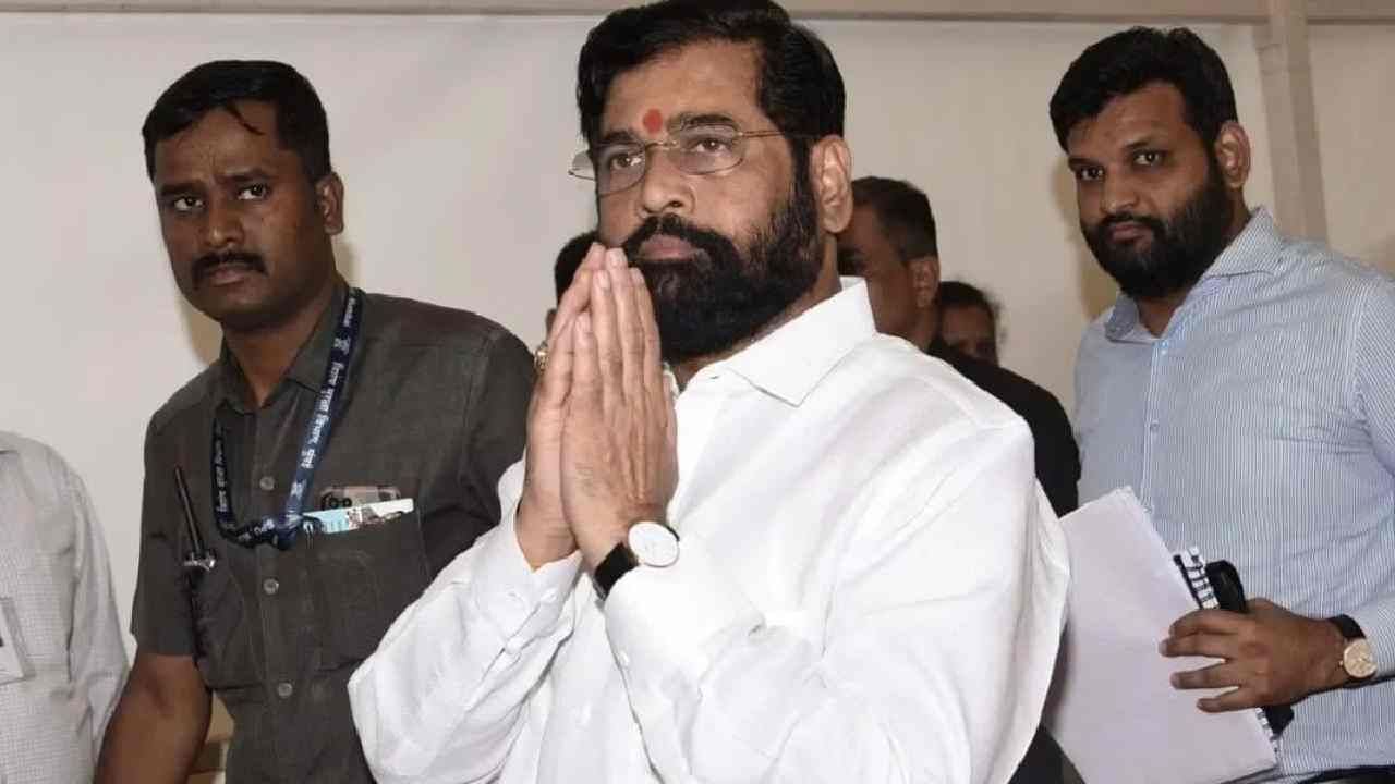 शिंदेंना युतीतून बाहेर पडावे लागेल, नव्या भाकिताने खळबळ, प्रचंड घडामोडी वाढल्या!