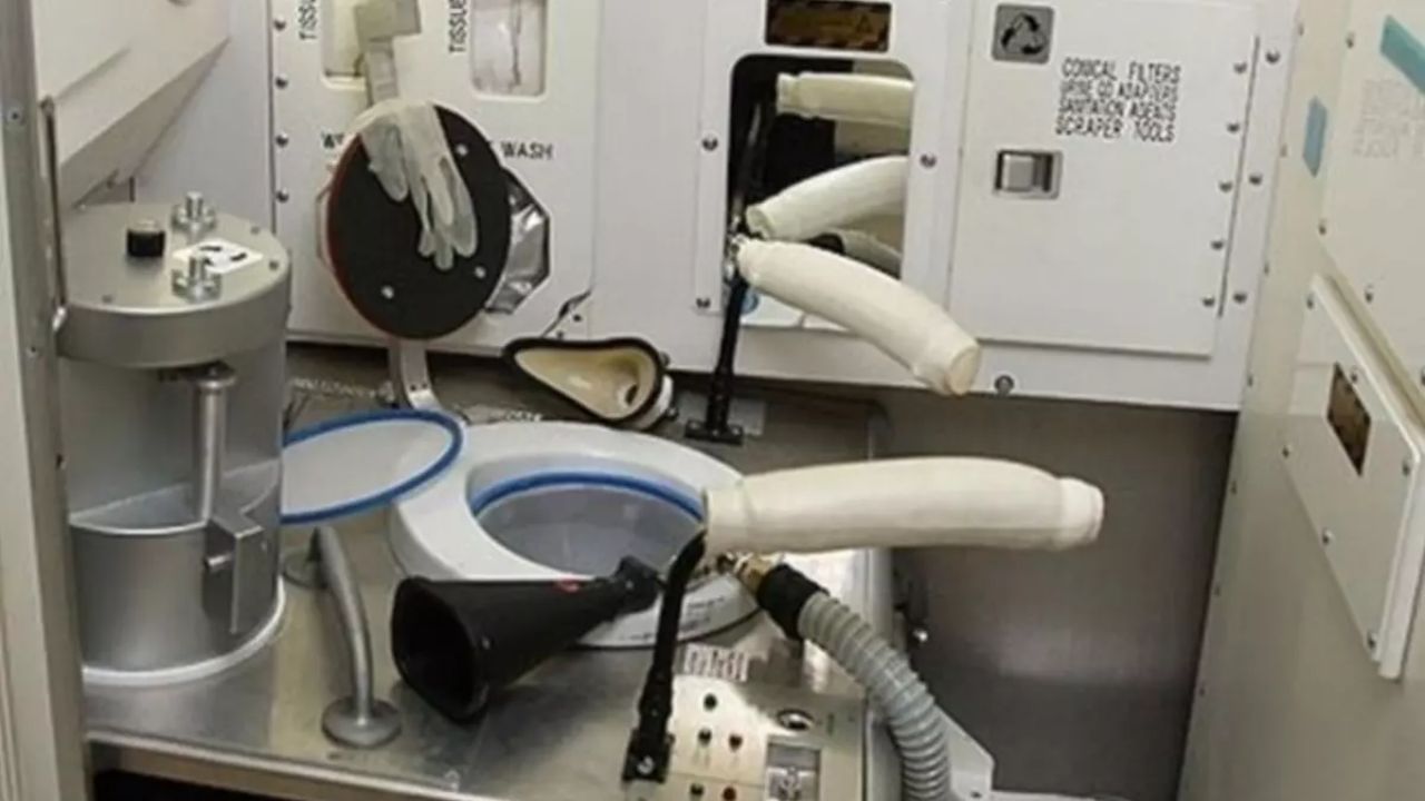 यात गळती, दोष किंवा बॅक्टेरियाचा प्रसार रोखणारे उच्च दर्जाचे सुरक्षा तंत्रज्ञान समाविष्ट आहे. कारण अवकाशात झालेली एक छोटीशी चूक देखील अंतराळवीरांसाठी जीवघेणी ठरू शकते.