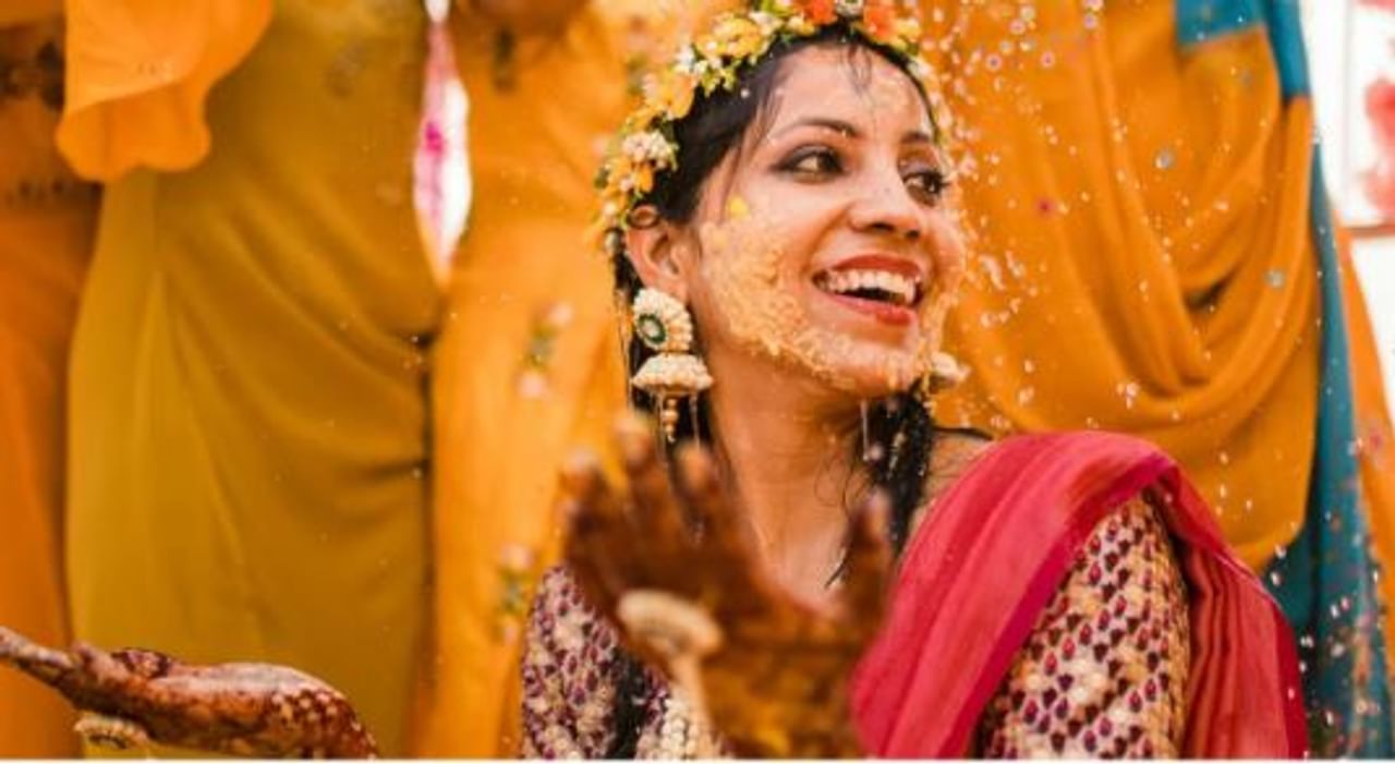 भारतात विवाह हा त्या-त्या घरासाठी एक मोठा उत्सव असतो. विवाह हा फक्त दोघांमध्ये होत असला तरी विवाह सोहळ्यात मात्र शेकडो लोकांचा समावेश असतो. म्हणूनच विवाहाआधी आणि विवाहानंतर वेगवेगळ्या पूजा, विधी केले जातात. 