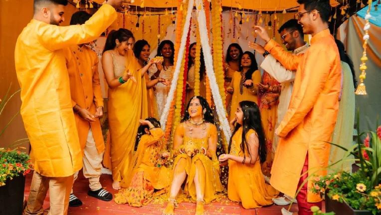 Disclaimer: वरच्या लेखातील माहिती ही प्राथमिक स्वरुपाची आहे. आम्ही या माहितीची पुष्टी करत नाही किंवा समर्थनही देत नाही. या लेखाच्या माध्यमातून अंधश्रद्धा पसरवण्याचा आमचा उद्देश नाही. वरच्या लेखात दिलेल्या माहितीवरून कोणताही निर्णय घेण्याआधी त्या-त्या क्षेत्रातील तज्ज्ञांचा सल्ला आवश्य घ्या.   