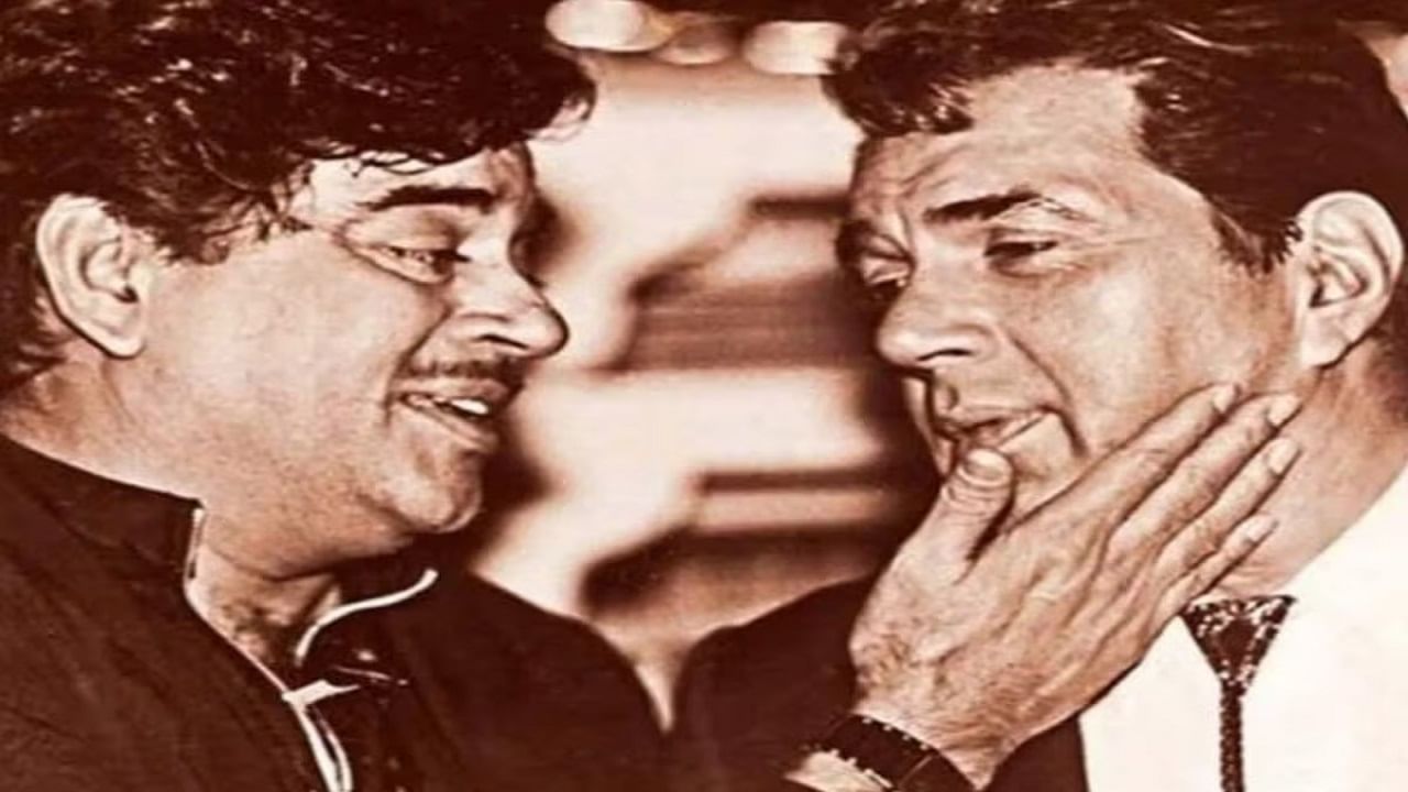 Dharmendra Death : शेवटच्या दिवसांत कशी होती धर्मेंद्र यांची अवस्था? शत्रुघ्न सिन्हा म्हणाले, आजारी असूनही... Dharmendra Death : शेवटच्या दिवसांत कशी होती धर्मेंद्र यांची अवस्था? शत्रुघ्न सिन्हा म्हणाले, आजारी असूनही...