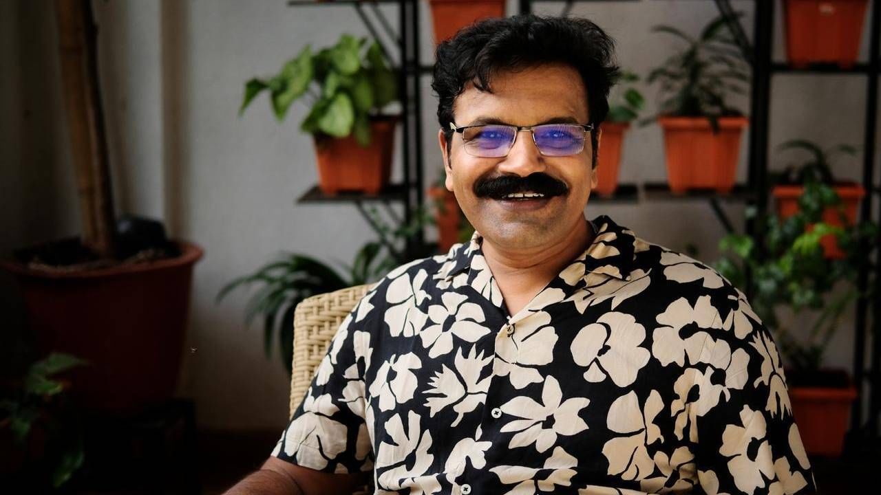 हृषिकेश जोशीचा 'बोलविता धनी' नक्की आहे तरी कोण?