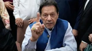 Imran Khan : गेल्या महिनाभरापासून.., टॉपच्या नेत्याचा इमरान खान यांच्या संदर्भात हादरवणारा दावा, पाकिस्तानात खळबळ