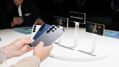 भारतात स्मार्टफोन झाले महाग किमती 2000 रुपयांपर्यंत वाढल्या, आगामी स्मार्टफोनच्या किमतीवरही होणार परिणाम