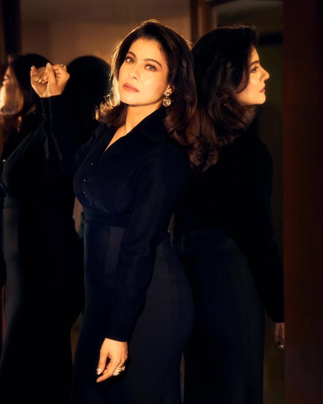 अभिनेत्री काजोल हिला आज कोणत्याच ओळखीची गरज नाही. काजोल आज बॉलिवूडपासून दूर असली तरी कोणत्या न कोणत्या कारणामुळे चर्चेत असते.  आजही चाहत्यांमध्ये अभिनेत्रीची क्रेझ कायम आहे. 