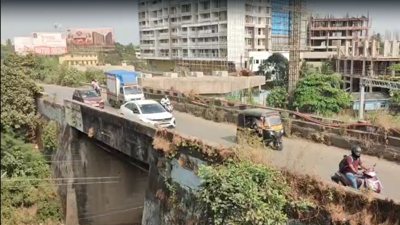 त्यासोबतच नवी मुंबई/तळोजाकडे जाणाऱ्या वाहनांसाठी कल्याणकडून येणाऱ्या जड वाहनांना काटई चौक (बदलापूर चौक) येथे प्रवेश बंद असून, त्यांना खोणी नाका - तळोजा एम.आय.डी.सी. मार्गे वळवण्यात आले आहे.