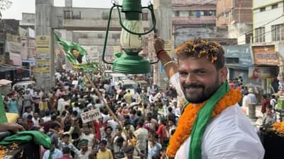 अंधरुणात बायको आणि बाजारात सोबत असेल तर..., नेत्याच्या वादग्रस्त विधानाने सर्वत्र खबळ, Video