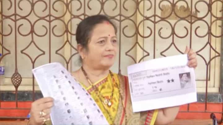 Kishori Pednekar : कुणाच्या घरी बसून हे कांड? हा निवडणूक आयोग नाही तर भांडीघाश्या..., पुरावे दाखवत पेडणेकरांचा संताप Kishori Pednekar : कुणाच्या घरी बसून हे कांड? हा निवडणूक आयोग नाही तर भांडीघाश्या..., पुरावे दाखवत पेडणेकरांचा संताप