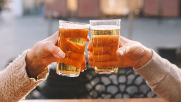 मात्र थंडीमध्ये मद्य कमी चढते असे समजून प्रमाणापेक्षा मद्यप्राशन केल्यास त्याचा शरीरावर वाईट परिणाम होऊ शकतो. शरीरामधील चेतना कमी होऊ शकतात. त्यामुळे थंडी वाजत असल्याचेही शरीराला उशिराने समजते. त्यामुळे तुमच्या शरीरावर त्याचा वाईट परिणाम होऊ शकतो. 