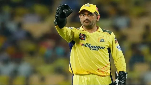 आयपीएल 2026 च्या अगोदर चेन्नई सुपर किंग्ज या संघात अनेक मोठे बदल करण्यात आले आहेत. या संघाने एकूण 11 खेळाडूंना रिलीज केले आहे. या संघात आता राजस्थान रॉयल्स संघाचा कर्णधार, यष्टीरक्षक तसेच फलंदाज असलेल्या संजू सॅमसनची एन्ट्री झाली आहे. 