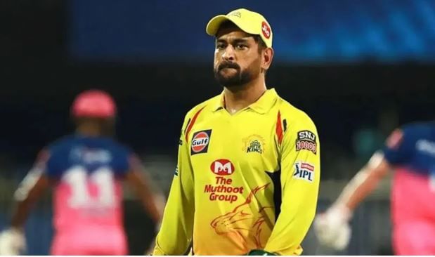 तर दुसरीकडे चेन्नई सुपरिकिंग्ज संघात अनेक मोठे बदल करण्यात आले आहेत. चेन्नईच्या संघाता आता रविंद्र जडेजा नसेल. रचिन रविंद्र, डेवोन कॉन्वे, मशिथा पथिराने आणि सॅम करन या खेळाडूंनादेखील चेन्नई संघाने रिलीज केले आहे. 