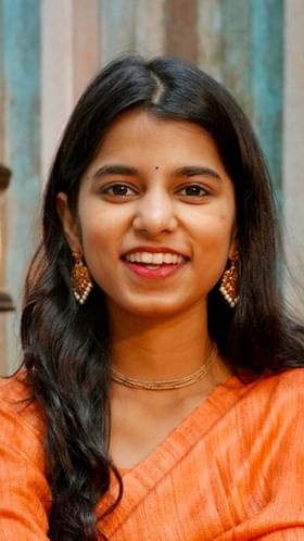 Bihar Assembly Election Results : भाजपचा स्टार चेहरा; मैथिली ठाकूर अलीनगरमधून आघाडी!.