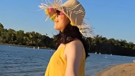 हीरो मुळे रातोरात स्टार बनली अभिनेत्री लग्नानंतर अचानक सोडला भारत