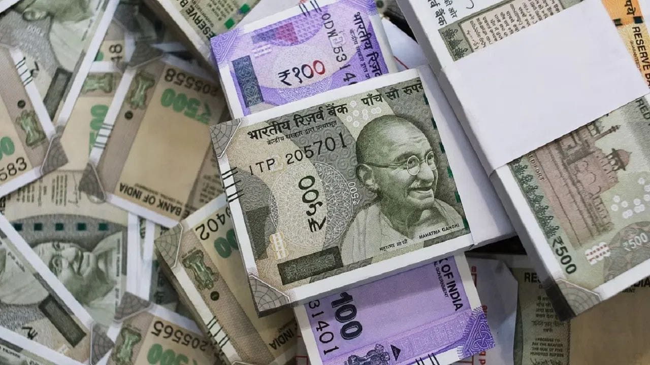 वेळेवर पैसे परत न केल्यास तुमचा क्रेडिट रेकॉर्ड (CIBIL Score) खराब होऊ शकतो. म्हणूनच, खातेदारांनी ही सुविधा केवळ अत्यावश्यक आणि आपत्कालीन परिस्थितीत ही रक्कम वापरावी.