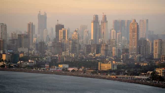 मुंबईकरांवर दुहेरी संकट, AQI धोकादायक पातळीवर, कशी घ्याल काळजी?