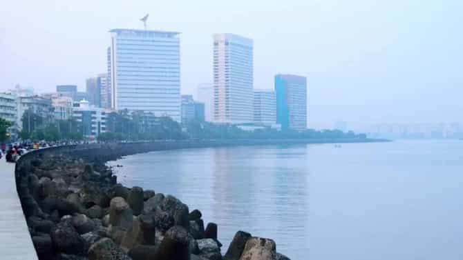 मुंबईत गुलाबी थंडी की विषारी हवा? AQI चा धक्कादायक आकडा समोर, सर्वात प्रदूषित शहरांच्या यादीत समावेश