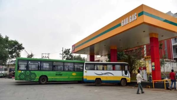 मुंबईत रिक्षा, टॅक्सी, बससेवा ठप्प, नोकरदारांना मोठा फटका; कारण काय?