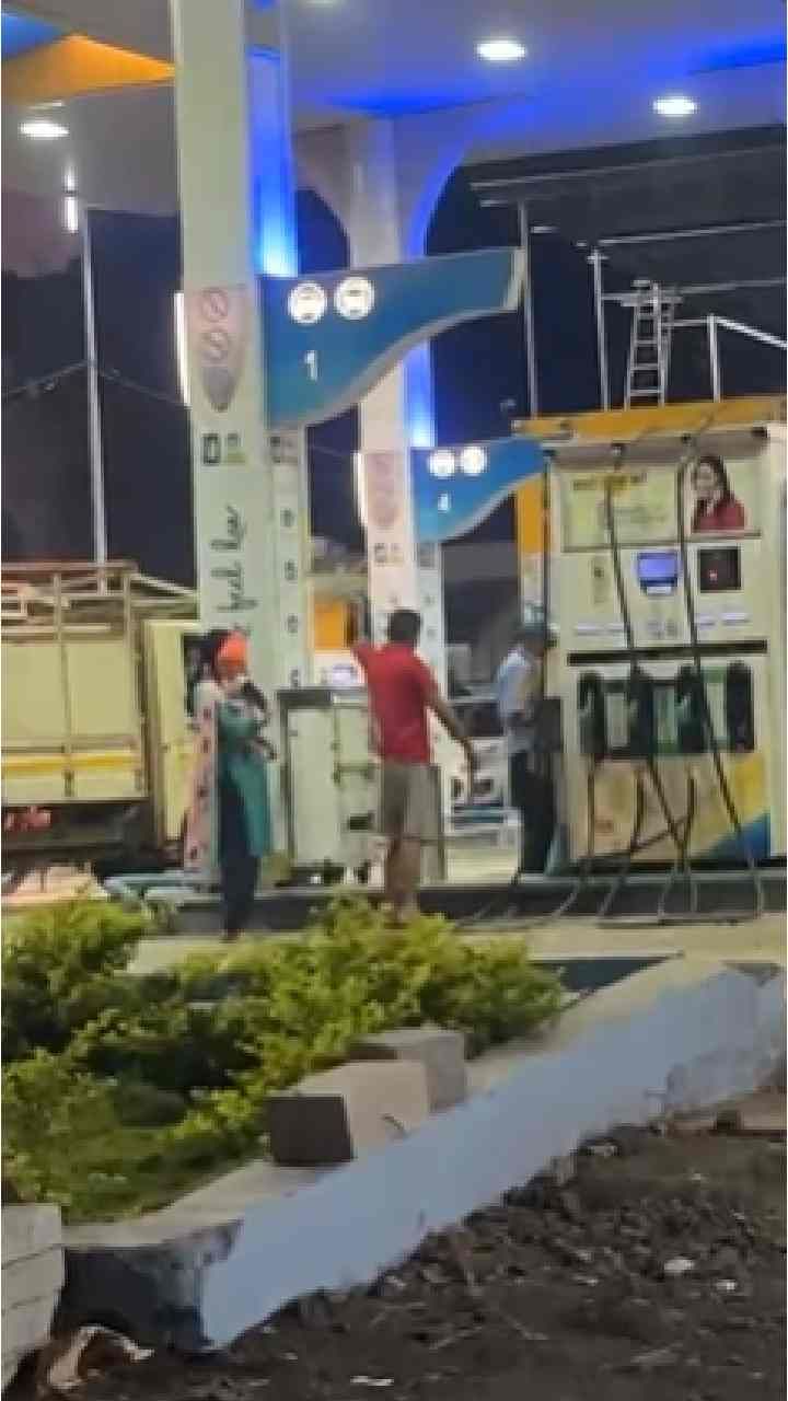 फाटकी नोट न घेतल्याने संताप अनावर, पेट्रोल पंपावर तलावर काढून...
