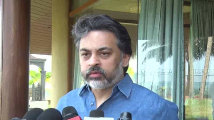 Nilesh Rane : 10-15 हजारांचं एक मतं! निवडणुकीत पैसे वाटप? गंभीर आरोप करत निलेश राणेंचा खळबळजनक दावा Nilesh Rane : 10-15 हजारांचं एक मतं! निवडणुकीत पैसे वाटप? गंभीर आरोप करत निलेश राणेंचा खळबळजनक दावा