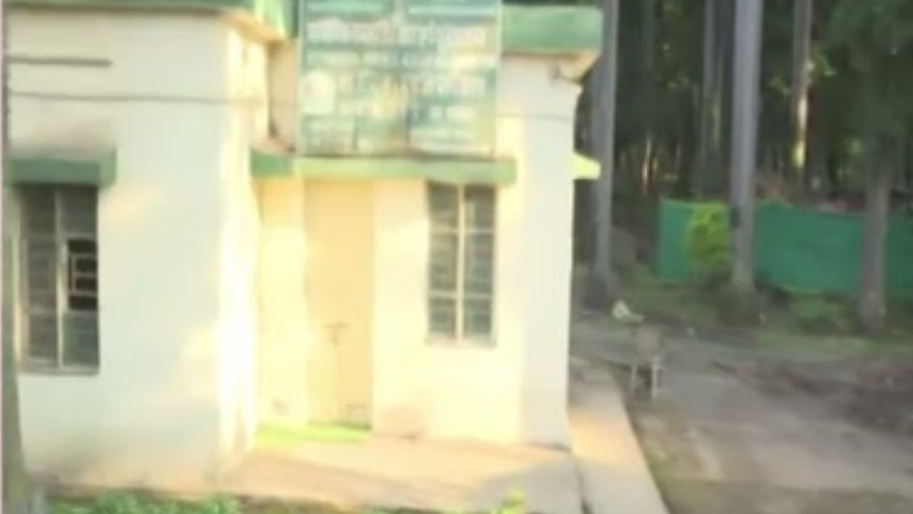 पार्थ पवार जमीन गैरव्यवहार; तहसीलदारांवर संशयाची सुई! पार्थ पवार जमीन गैरव्यवहार; तहसीलदारांवर संशयाची सुई!