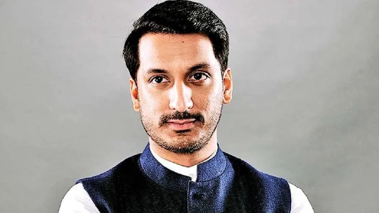 Parth Pawar : पार्थ पवारांवर जमीन घोट्याळ्याचे आरोप, पहिला मोठा दणका, सर्वात मोठी बातमी समोर