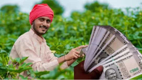 पीएम शेतकरी सन्मान निधी योजनेचा 21 वा हफ्ता शेतकऱ्यांच्या बँक खात्यावर कधी जमा होणार, याची शेतकरी आतुरतेने वाट पाहात आहेत. या योजनेअंतर्गत शेतकऱ्यांना 2000 रुपयांची आर्थिक मदत केली जाते.