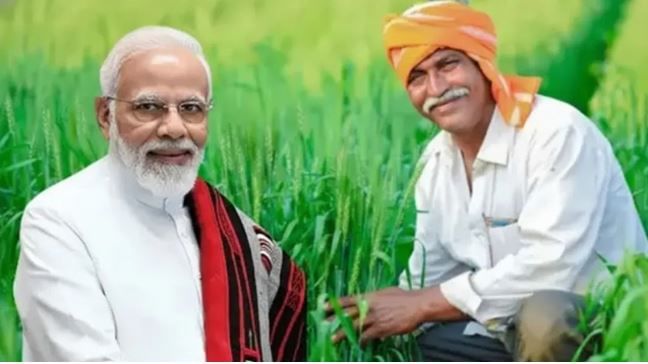 पंतप्रधान नरेंद्र मोदी यांच्या हस्ते 21 व्या हप्त्याचे पैसे शेतकऱ्यांच्या बँक खात्यात पाठवले जाणार आहे. या योजनेअंतर्गत लाभार्थी शेतकऱ्यांच्या बँक खात्यात प्रत्येक वेळी 2000 रुपये पाठवले जातात.