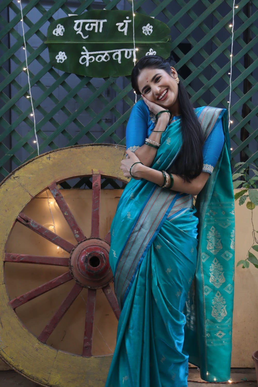 पूजा बिरारी ही सध्या येड लागलं प्रेमाचं मालिकेत मंजिरीची भूमिका साकारत आहे. यापूर्वी तिने स्वाभिमान- शोध अस्तित्वाचा आणि साजणा यांसारख्या लोकप्रिय मालिकांमधून आपल्या अभिनयाची छाप सोडली आहे. इन्स्टाग्रामवर तिचा मोठा चाहतावर्ग आहे.