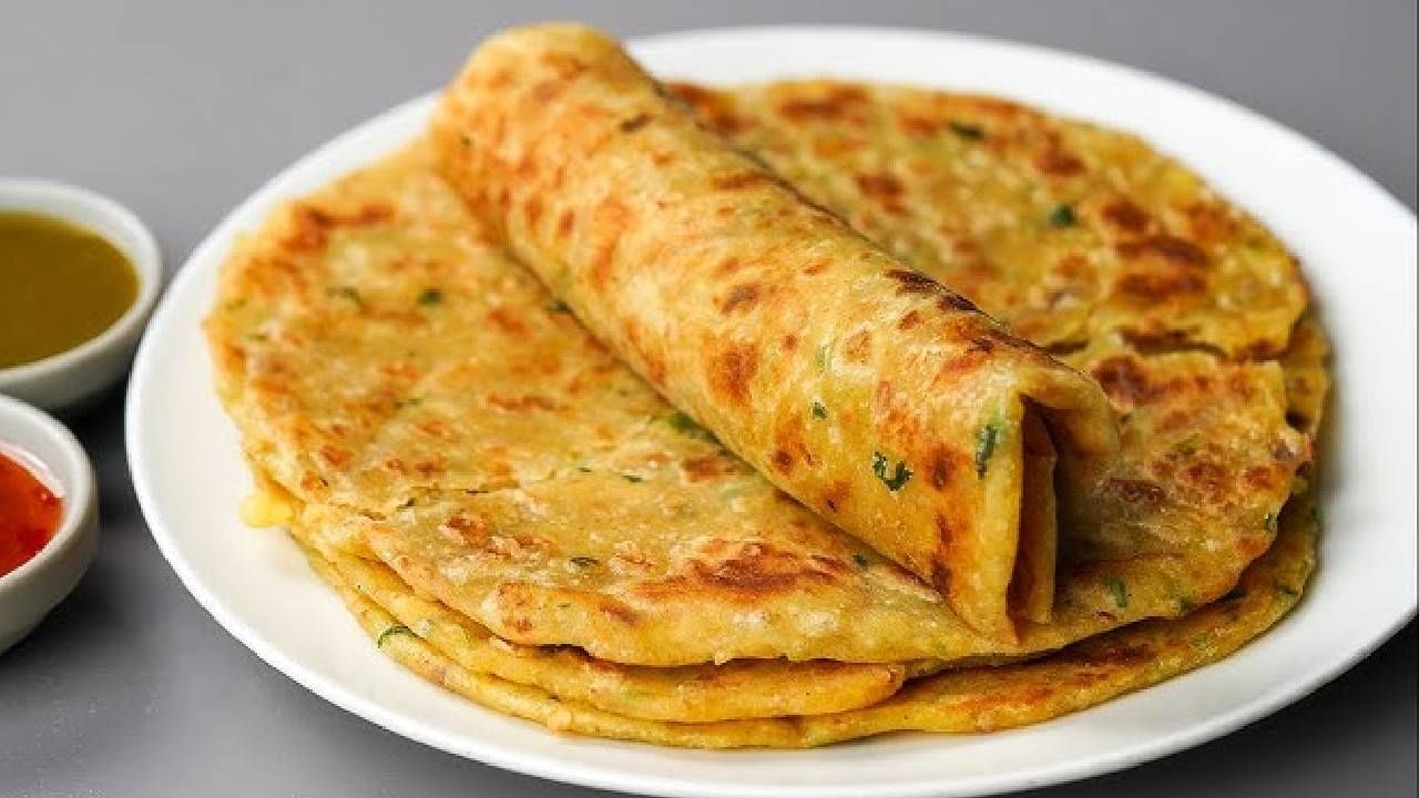 बटाट्याचा पराठा टुमटुम फुलेल, कुठूनही फाटणार नाही, ‘या’ ट्रिक्स जाणून घ्या