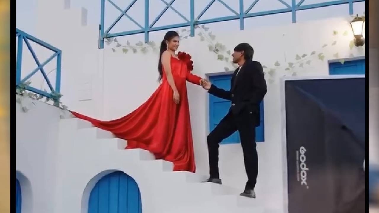 सुरज चव्हाण-संजना यांच हे अरेंज नव्हे तर लव्ह मॅरेज आहे. सुरज त्याच्या चुलत मामाच्या लेकीशी लग्न करणारा असून दोघेही लहानपणापासूनच एकमेकांना ओळखतात. त्यांच्या लग्नासाठी सर्वच उत्सुक आहेत.