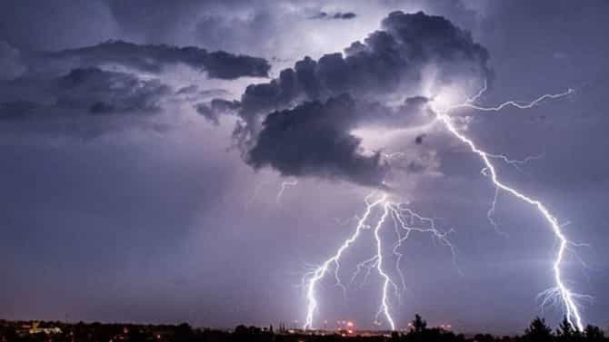 IMD Weather Update : पुढील 48 तास धोक्याचे, अतिमुसळधार पावसाचा इशारा, हाय अलर्ट जारी