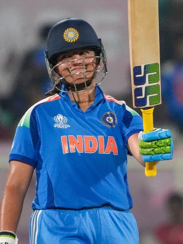 वर्ल्ड चॅम्पियन ऋचा घोष गोल्ड बॅट-बॉलने होणार सन्मानित, CABची घोषणा