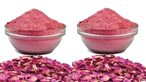 गुलाबाच्या पाकळ्यांमध्ये सौम्य laxative गुणधर्म असतात. ज्यामुळे बद्धकोष्ठता कमी करण्यात आणि पचनशक्ती सुधारण्यात मदत होते. शिवाय गुलाबाच्या पाकळ्या उष्णता कमी करून शरीर थंड ठेवतात..विशेषतः उन्हाळ्यात गुलकंद किंवा गुलाबाचे पाणी फायदेशीर.