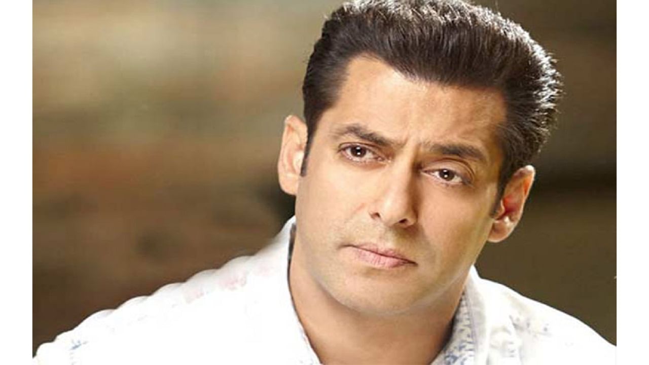 सलमान खान फक्त 5 रुपयांच्या वेलचीमुळे कायद्याच्या कचाट्यात, संपूर्ण प्रकरण नक्की काय? सलमान खान फक्त 5 रुपयांच्या वेलचीमुळे कायद्याच्या कचाट्यात, संपूर्ण प्रकरण नक्की काय?