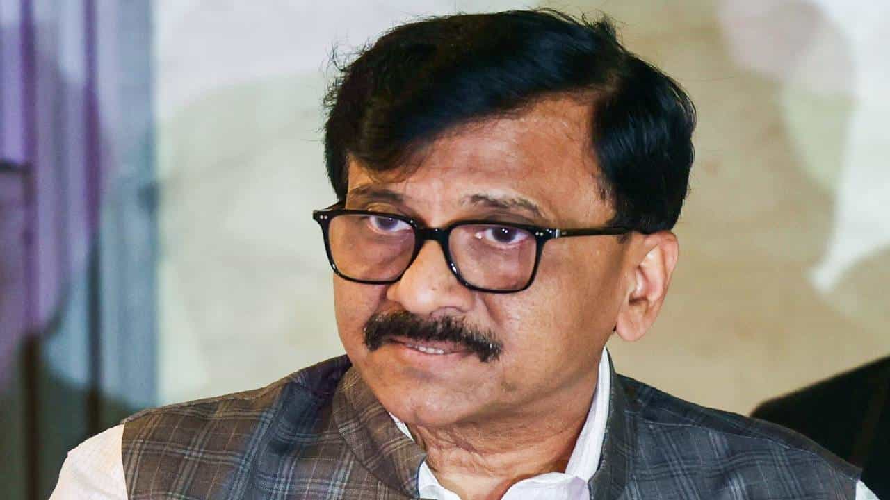 Sanjay Raut Health Update : मोठी बातमी, राऊत बरे झालेत! आज डिस्चार्ज अन्... सुनील राऊतांकडून अपडेट काय?