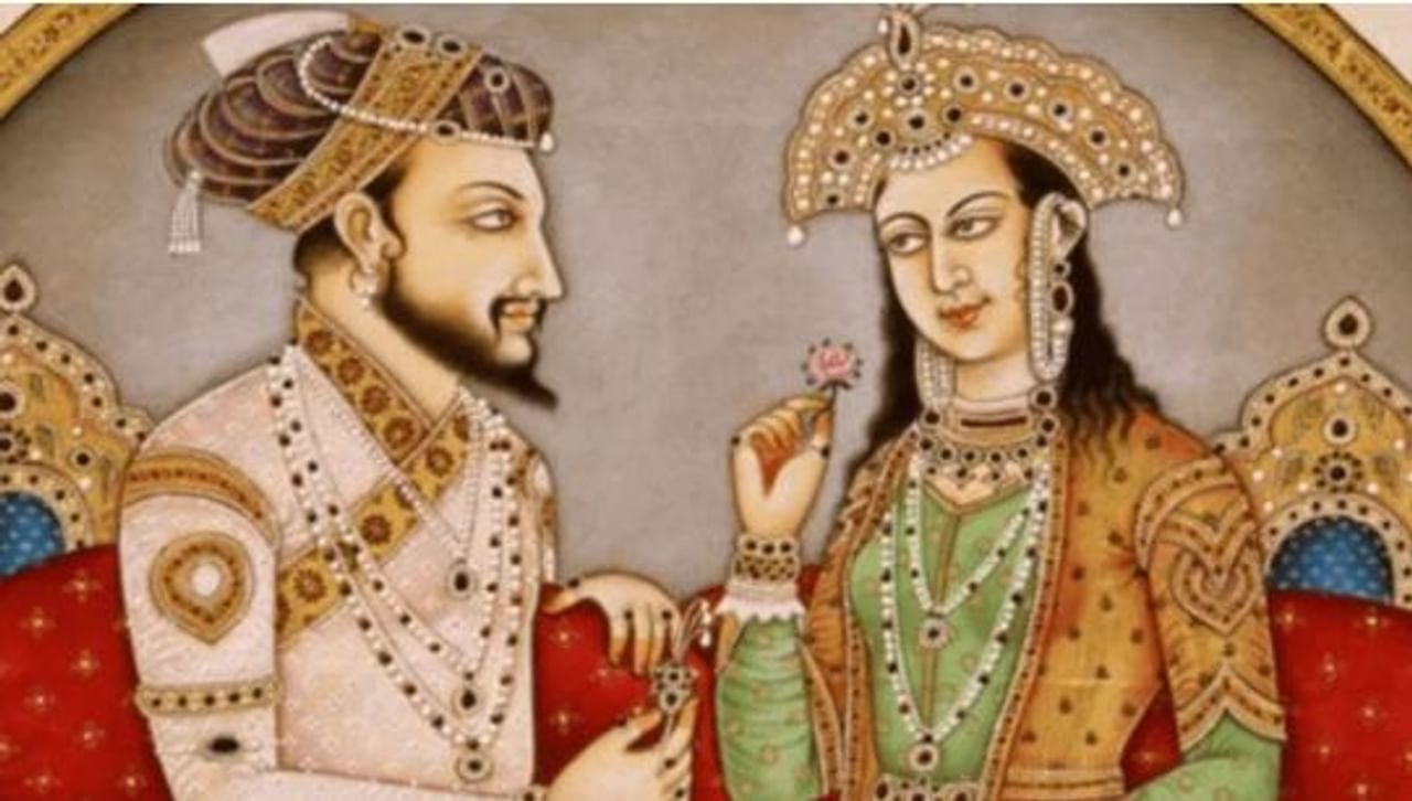 मुघलांनी भारतावर अनेक वर्षे राज्य केलं. बाबरपासून ते बहादूरशाह जफर यांच्यापर्यंत मुघल राजांनी भारतावर राजा म्हणून सत्ता गाजवलेली आहे. मुघल राजांच्या अनेक प्रेम कहाण्या आजही तेवढ्याच चर्चेचा विषय असतात.