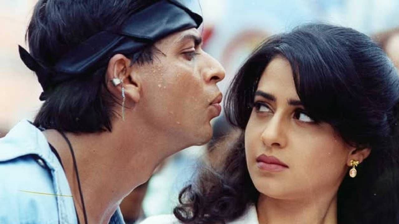 शाहरुख खान  शाहरुख खानने 'जोश' चित्रपटातील 'अपुन बोला तू मेरी लैला' या संवादात्मक रॅप-शैलीतील गाण्याद्वारे काहीतरी वेगळे करण्याचा प्रयत्न केला. ते चार्टबस्टर नव्हते, तरी अनोख्या शैलीमपुळे हे गाणं खूप गाजलं. 