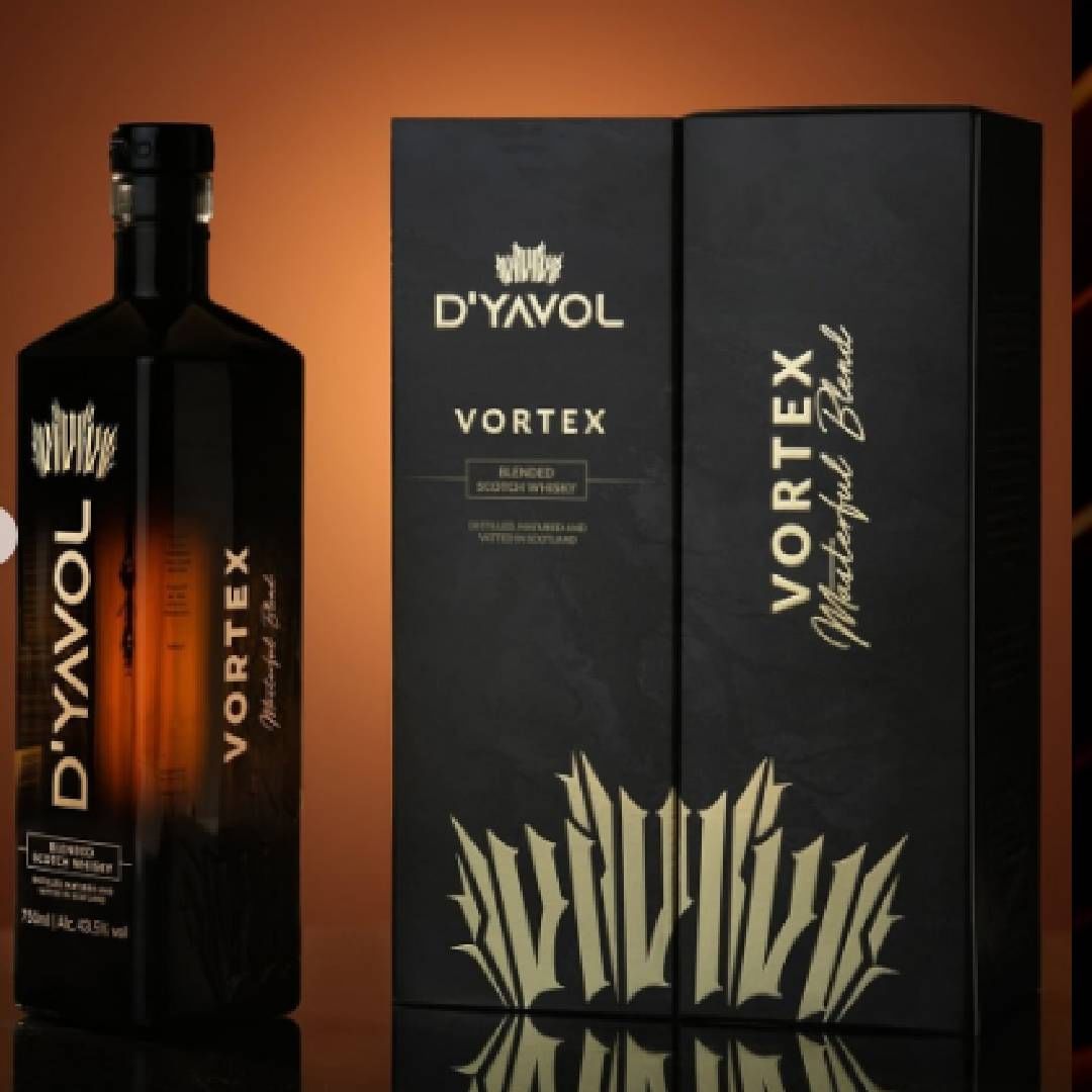 डी यावोल वोर्टेक्सची कुठला अवॉर्ड मिळवायची ही पहिली वेळ नाही. याआधी शाहरुख आणि आर्यनच्या या व्हिस्की ब्रांडने स्कॉच व्हिस्की मास्टर्स 2025 मध्ये गोल्ड, न्यूयॉर्क वर्ल्ड स्पिरिट्समध्ये 2024 मध्ये गोल्ड आणि आंतरराष्ट्रीय वाइन अँड स्पिरिट्स पुरस्कार 2024 सोहळ्यातही गोल्ड मेडल मिळवलय.