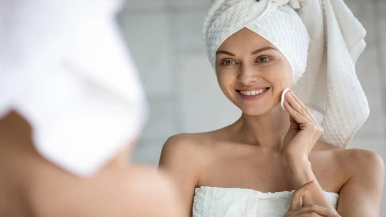 हिवाळ्यात चमकदार त्वचेसाठी करा हा सोपा घरगुती उपाय