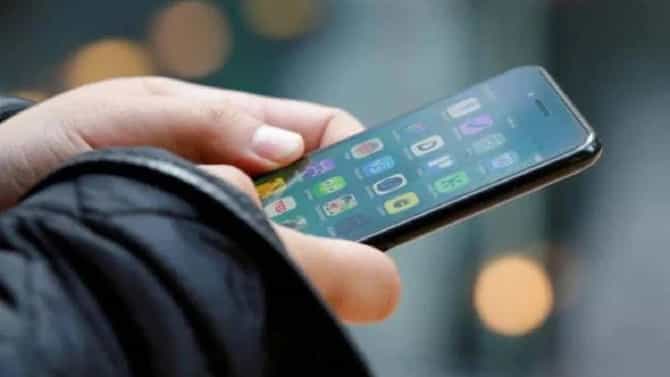 भारतीय बाजारपेठेत Smartphone च्या शर्यतीत या ब्रँडचा फोन आहे पहिल्या स्थानावर, जाणून घ्या