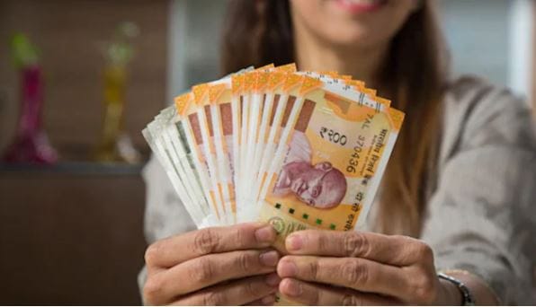 सर्वात अगोदर ही योजना कर्नाटक राज्यात सुरु करण्यात आली होती. आता या योजनेचा विस्तार केंद्र सरकारने देशभरात केला आहे. या योजनेअंतर्गत कर्ज हवे असेल तर महिलेचे वय 18 ते 55 वर्षे असणे गरजेचे आहे. दिव्यांग महिलांना वयाची कोणतीही अट नाही. 