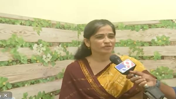 अनगरच्या पाटलांना आव्हान देणाऱ्या उज्ज्वला थिटेना मोठा धक्का, कोर्टात काय घडलं?