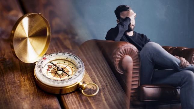 वास्तूशास्त्राच्या नियमानुसार तुमच्या घरात पाण्याने भरलेले एक भांडे असायलाच हवे. ते घरातील मंदीर किंवा उत्तर पूर्ण दिशेला ठेवावे. हे भांडे पितळ किंवा तांब्याचे असायला हवे. घरात असे भांडे असणे शुभ मानले जाते. यामुळे घरात मानसिक आणि आध्यात्मिक उर्जा कायम राहते, असे वास्तूशास्त्रात सांगितलेले आहे. 