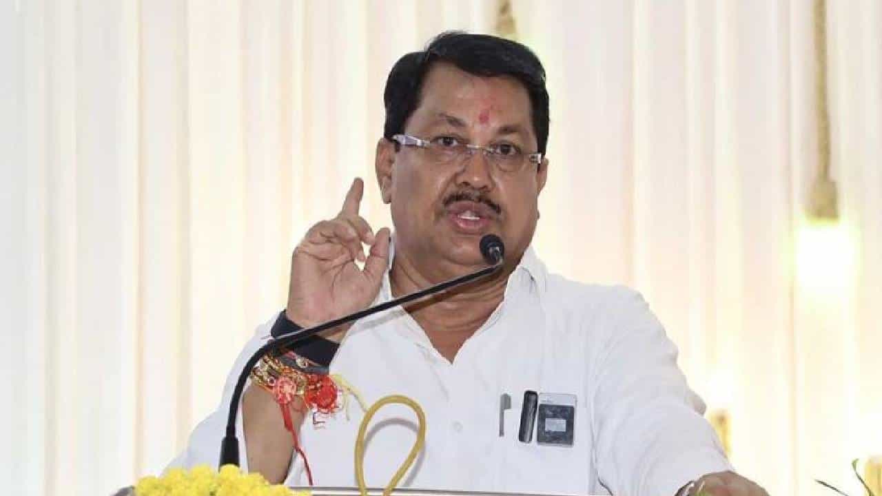 Vijay Wadettiwar : काँग्रेसचं ठरलं, मनसे अन् उद्धव ठाकरेंसोबत युती नाहीच, मुंबई महापालिकेसाठी मोठा निर्णय; काय घडतंय 'मविआ'त?