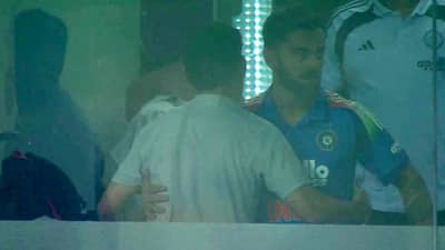 विराटनं शतक झळकावलं, पण गौतम गंभीरच्या कृतीने सगळेच अवाक, ड्रेसिंग रुममध्ये नेमकं काय घडलं?