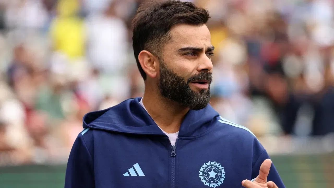 रिपोर्टनुसार, रेस्टोरेंट, बिजनेस आणि गुंतवणुकीतूनही तगडी कमाई करतो. विराट कोहली एका वर्षात जवळपास 200 कोटी रुपये कमावतो. विराटचं एकूण नेटवर्थ ह 1 हजार 50 कोटी रुपये इतकं आहे.