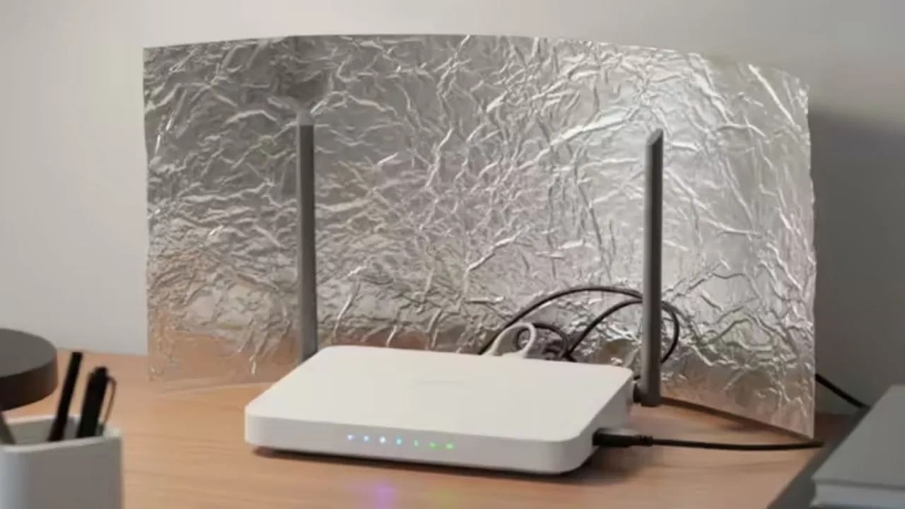 ॲल्युमिनियम फॉइलचा असाही होतो वापर, वाढतं राउटरचं सिग्नल? तज्ज्ञ काय म्हणतात घ्या जाणून