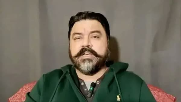 मुनीर विरोधात बोलण भोवलं, माजी पाकिस्तानी आर्मी ऑफिसरवर कठोर कारवाई, थेट...