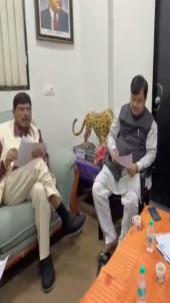 प्रवीण दरेकरांनी केंद्रीय मंत्री रामदास आठवलेंची नाराजी केली दूर